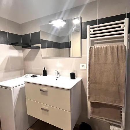 Place De Parking En Sous Sol Privatif Apartment Ajaccio (Corsica)