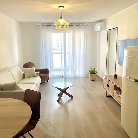 Apartment Place De Parking En Sous Sol Privatif