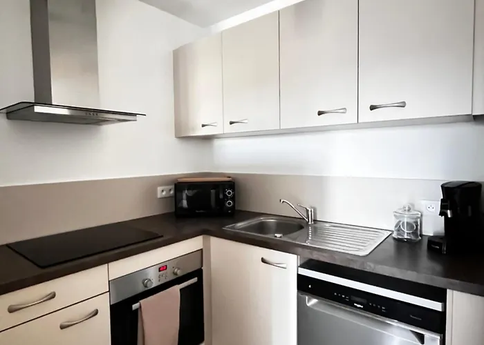 Place De Parking En Sous Sol Privatif Apartmán *