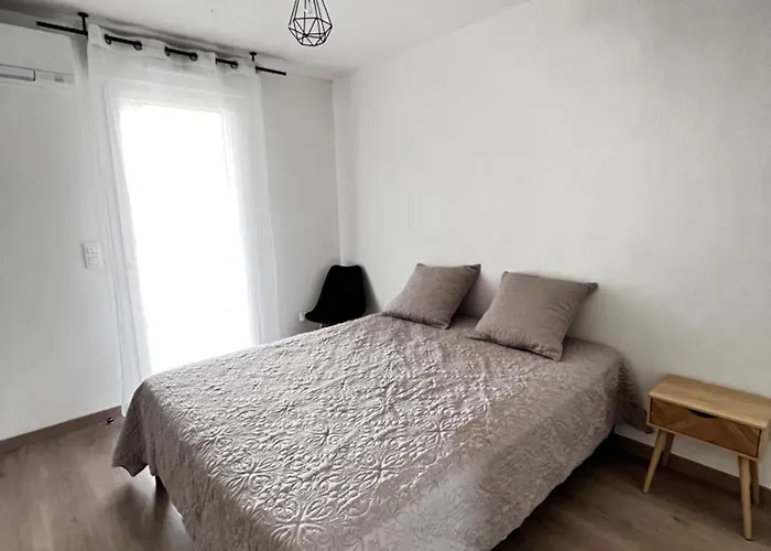 Apartmán Place De Parking En Sous Sol Privatif Ajaccio (Corsica)